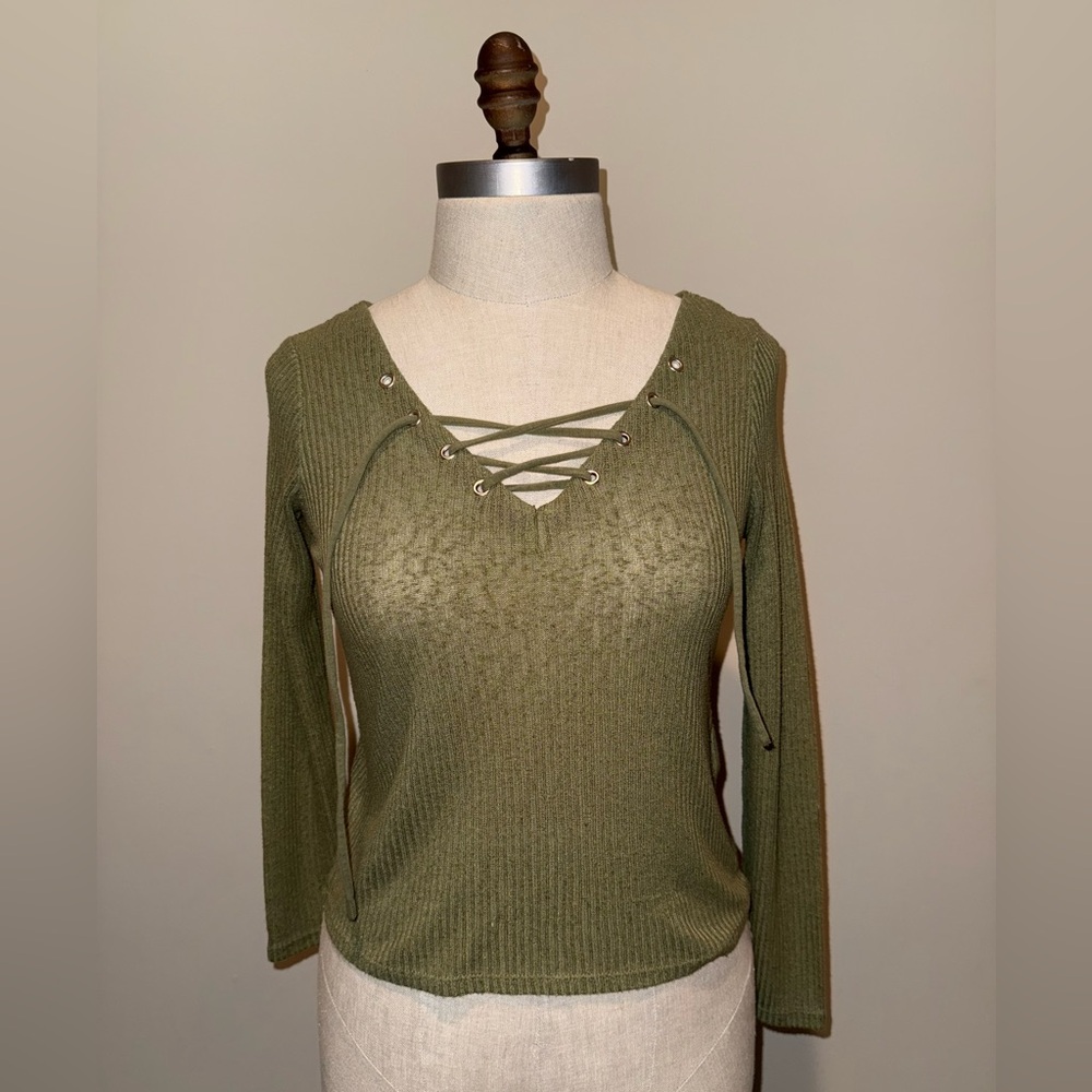 Divided Criss Cross Cutout Long Sleeve Shirt
